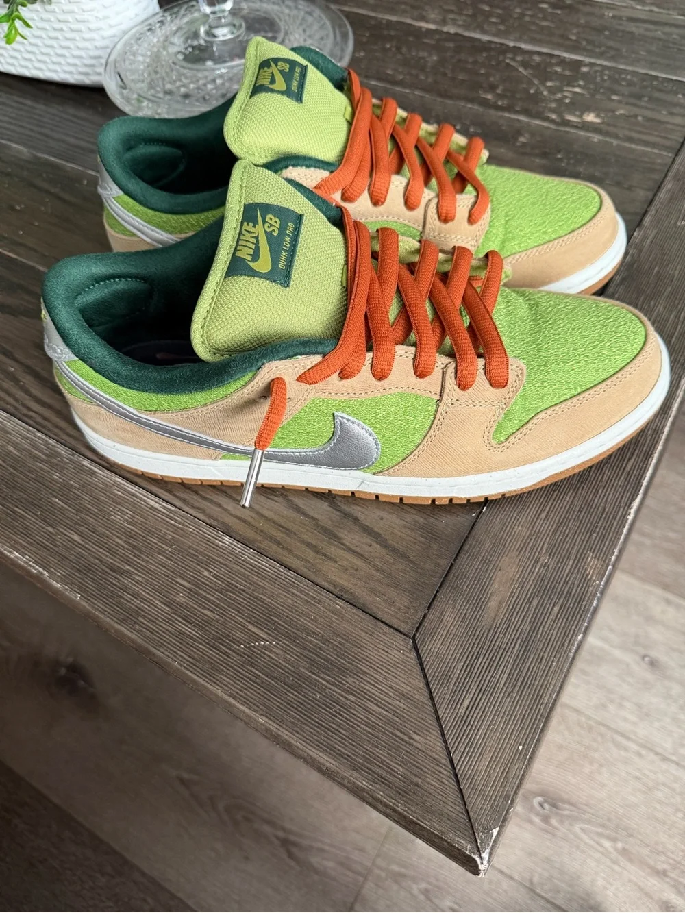 Nike Kids Low-Top Sneakers in Green, Tan & Orange